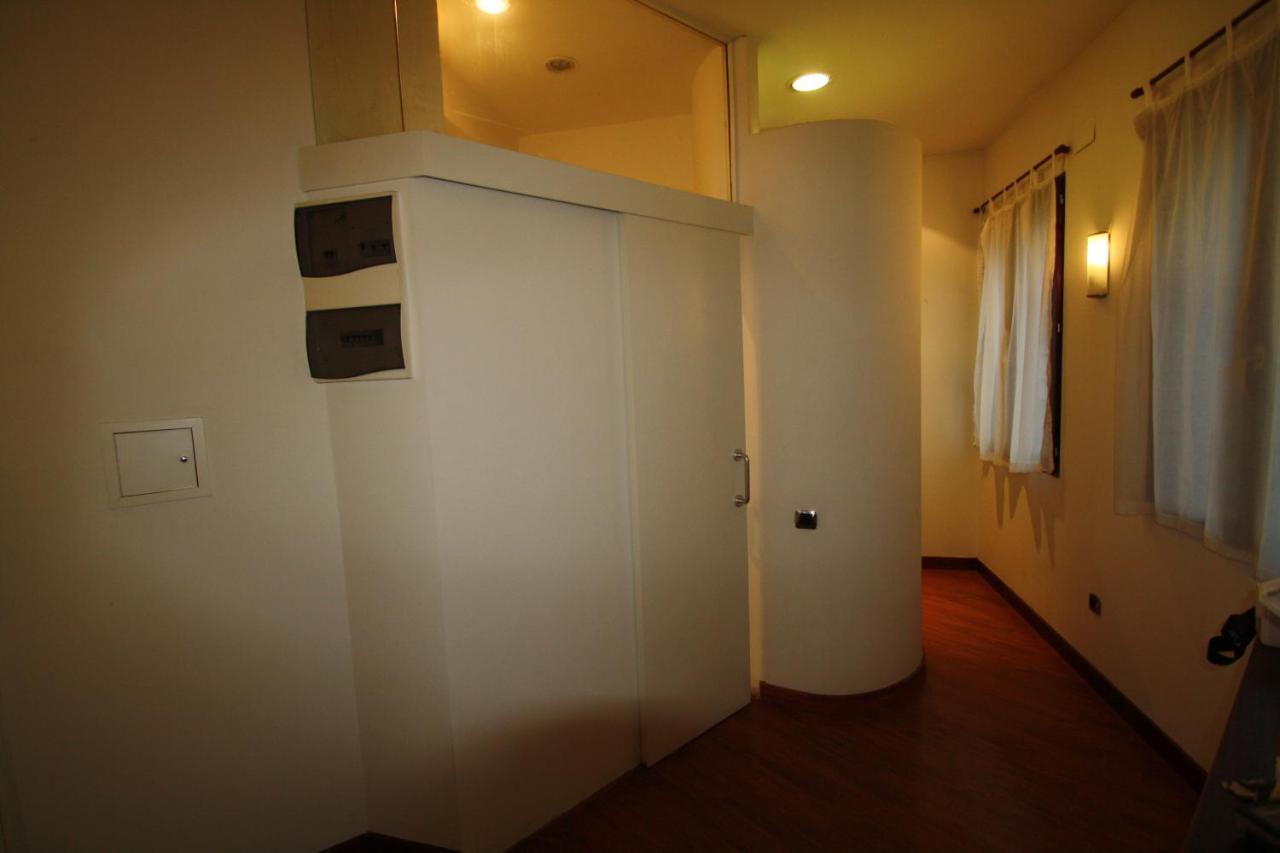 Atico Centro Con Terraza -pl Italia Apartamento